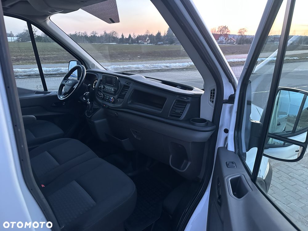 Ford Transit - 9