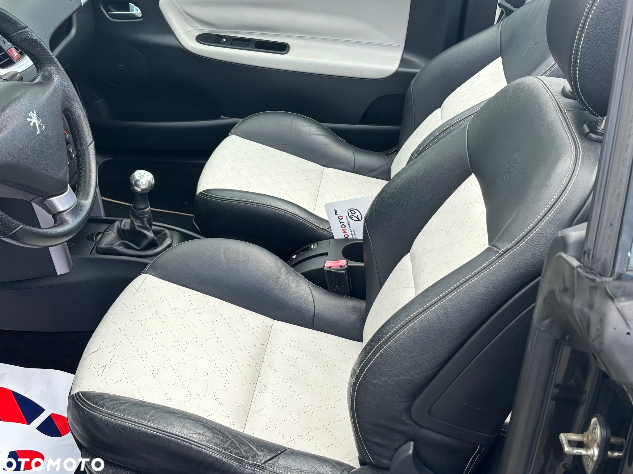 Peugeot 207 CC 120 VTi Roland Garros - 14