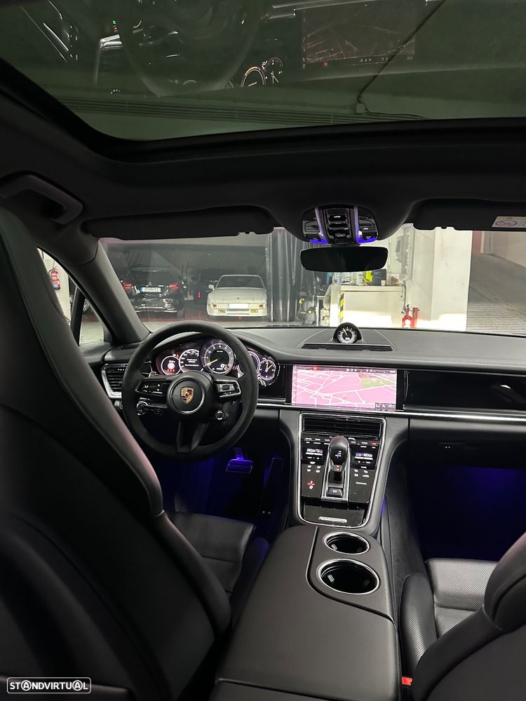 Porsche Panamera Sport Turismo 4S E-Hybrid - 19