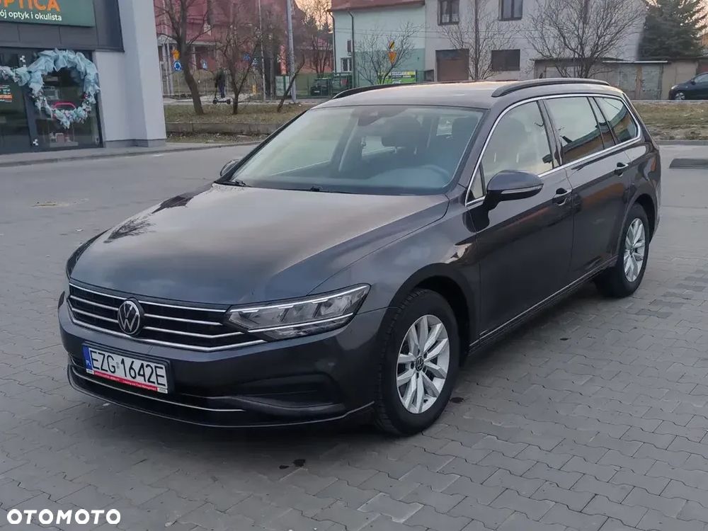 Volkswagen Passat 2.0 TDI SCR Comfortline - 9