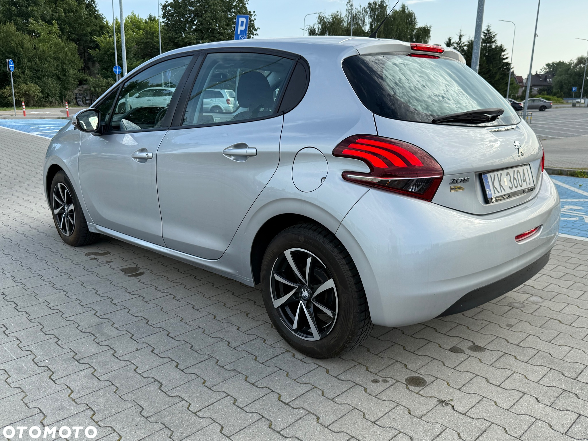 Peugeot 208 1.2 PureTech Active - 6