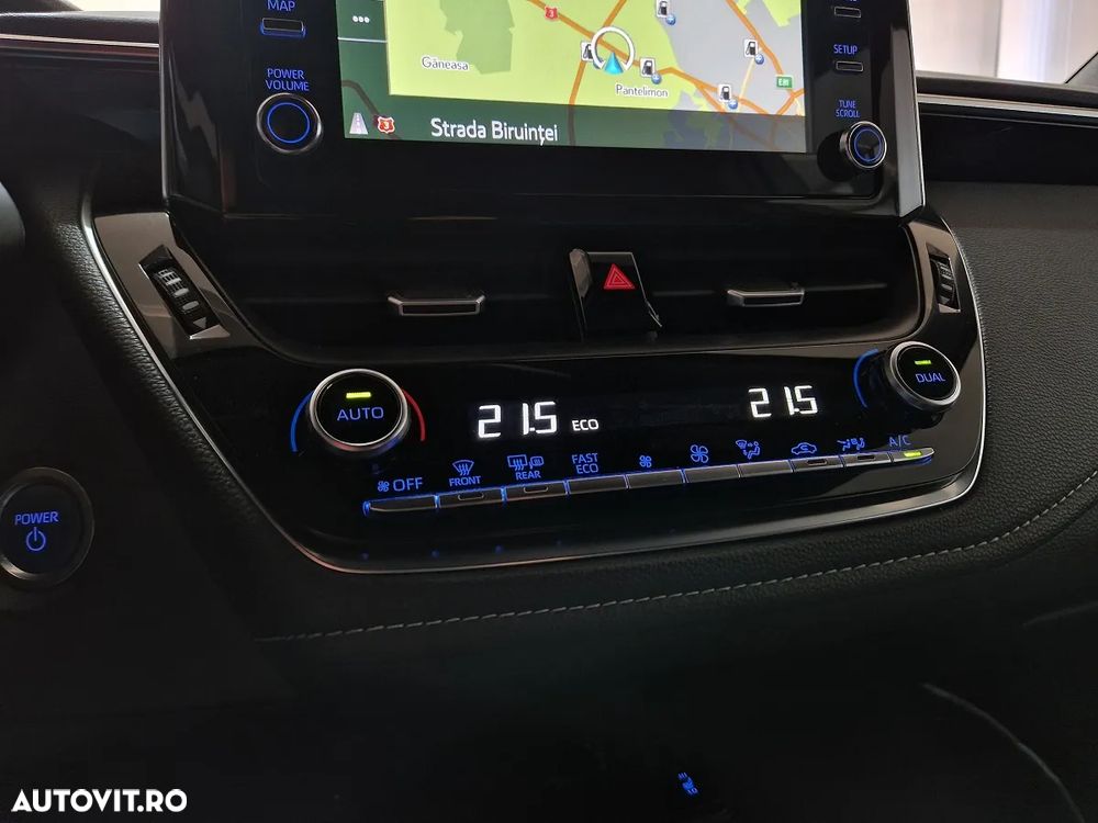 Toyota Corolla 1.8 Hybrid Business Edition - 19