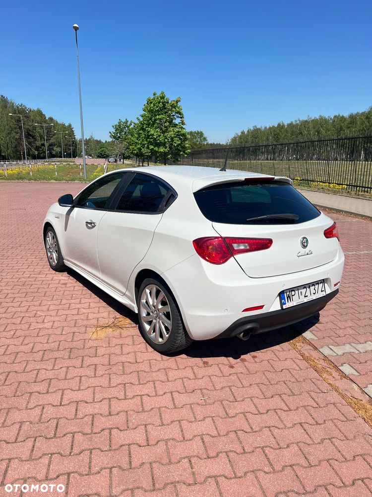 Alfa Romeo Giulietta 1.4 TB MultiAir Distinctive - 4