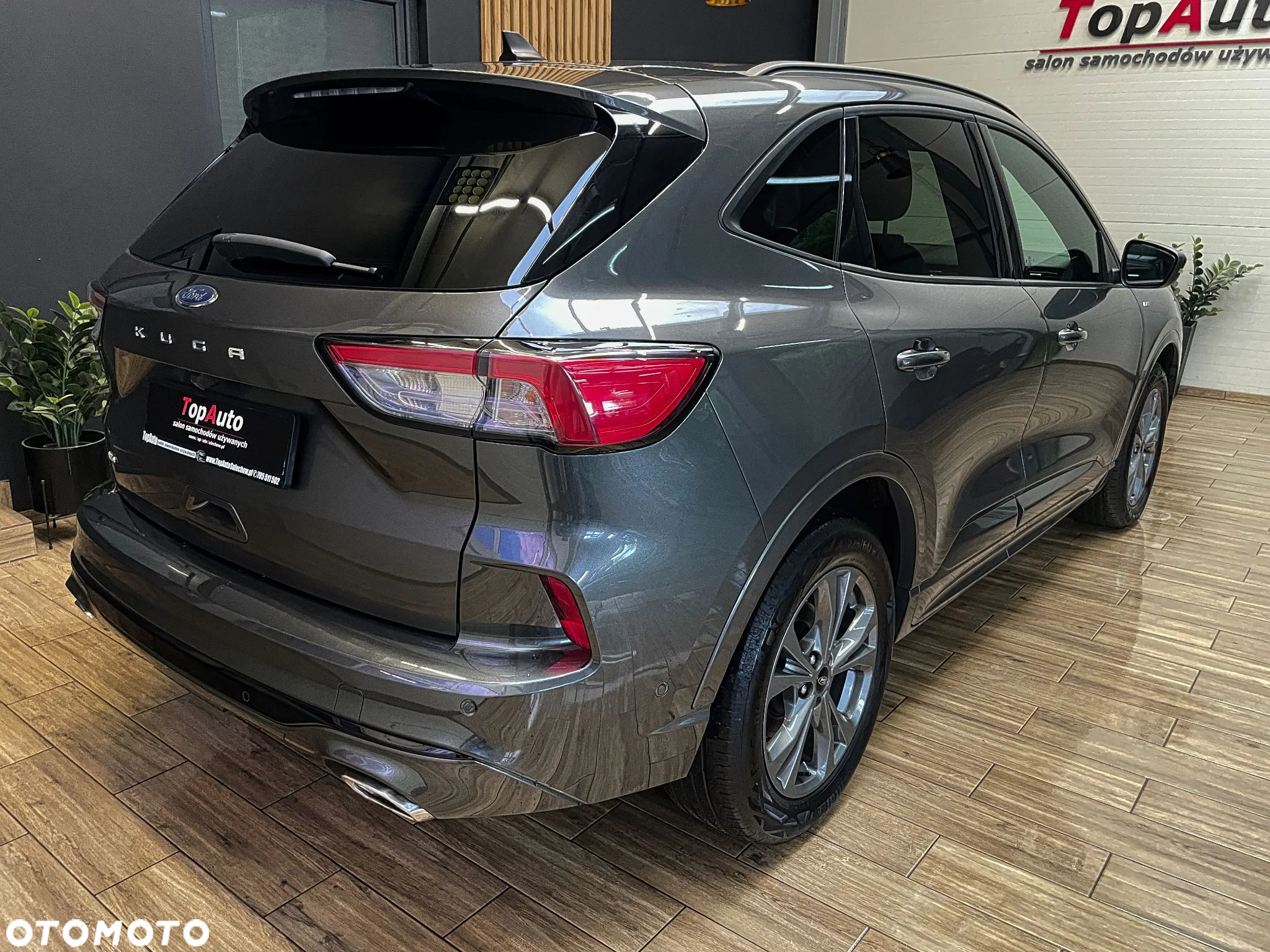 Ford Kuga 2.0 EcoBlue 4x4 ST-LINE X - 8
