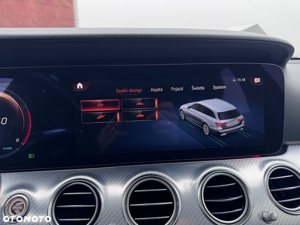 Mercedes-Benz Klasa E 200 9G-TRONIC Exclusive - 30