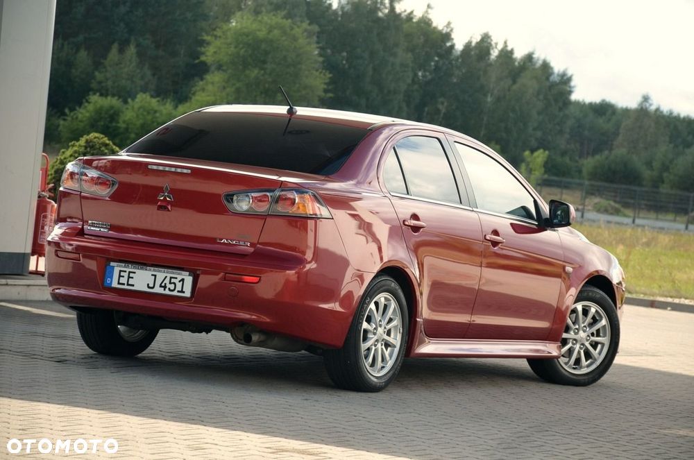 Mitsubishi Lancer - 12