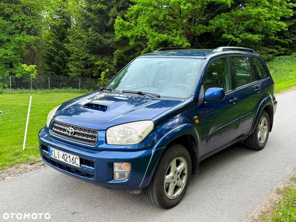 Toyota RAV4 - 1