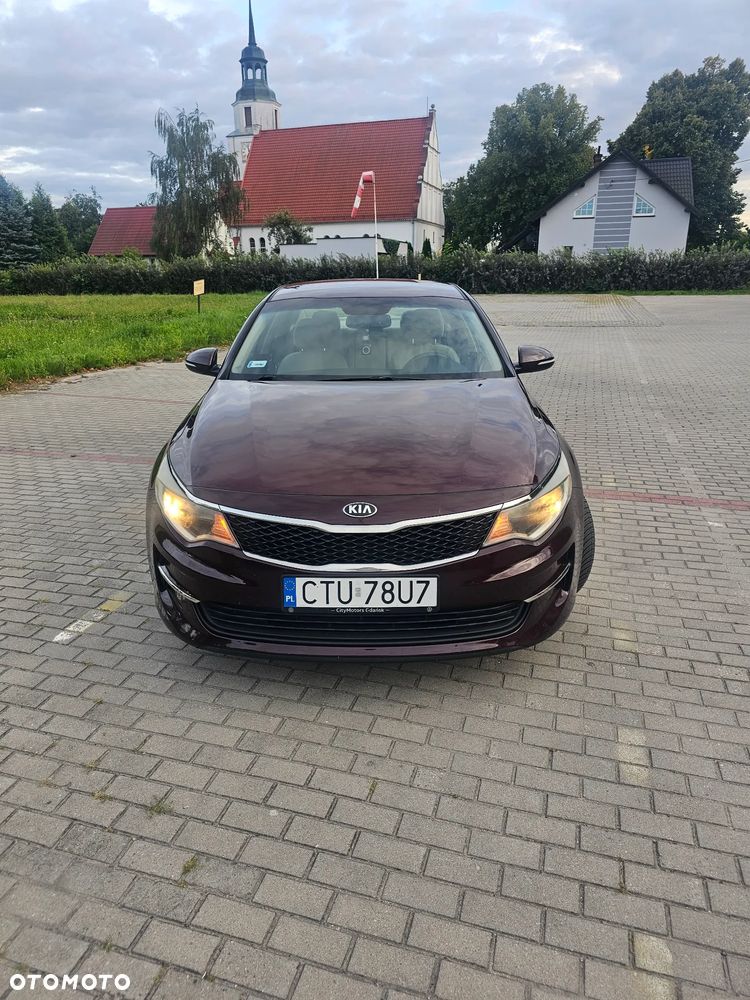 Kia Optima - 1