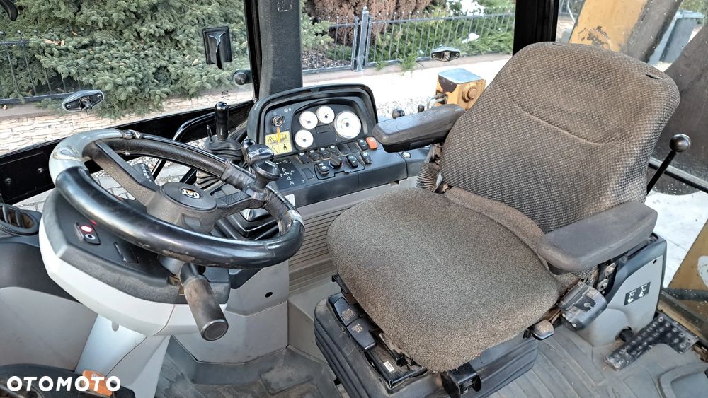 Caterpillar 428E - 8