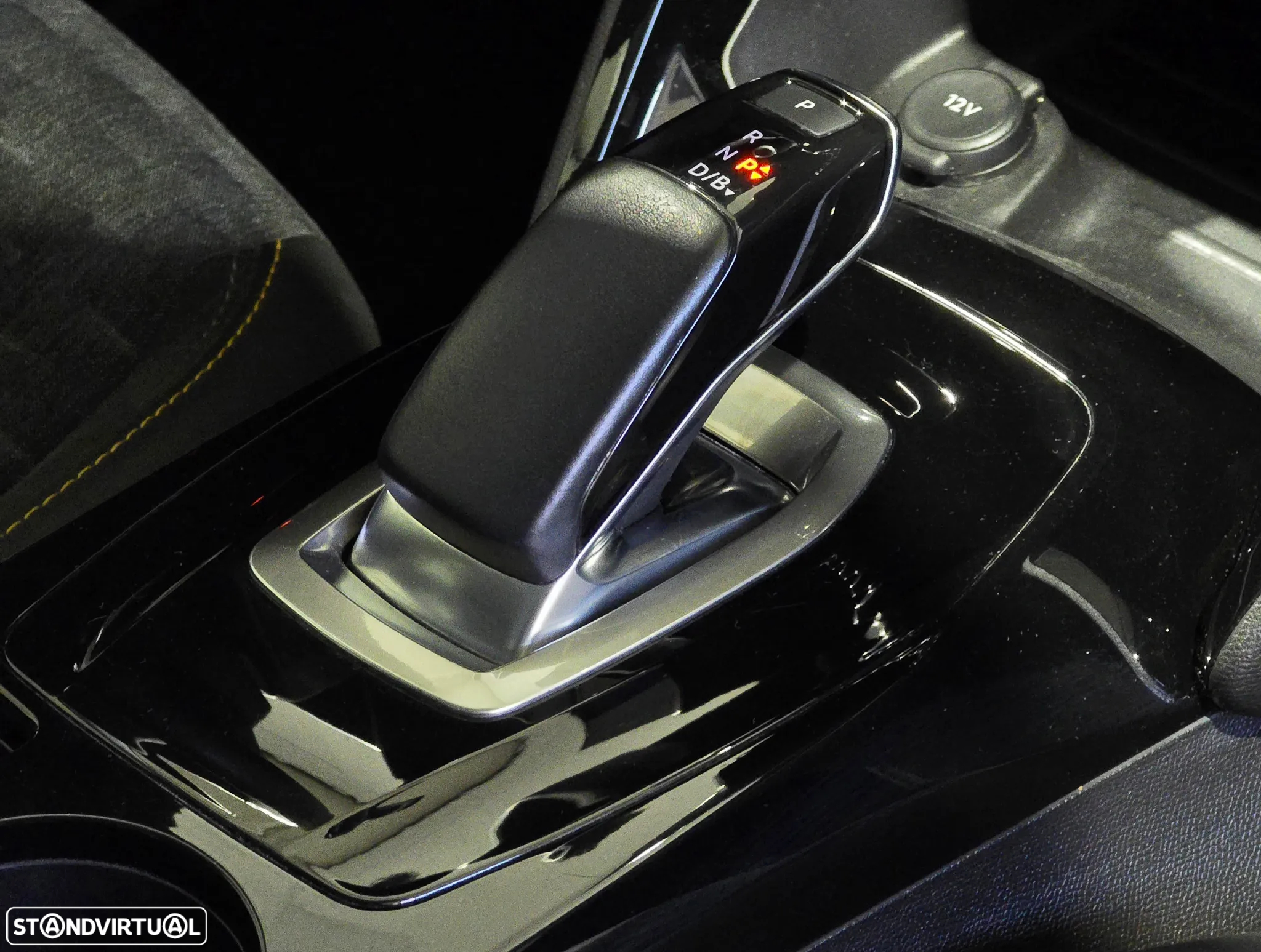 Peugeot e-208 50 kWh Allure - 40