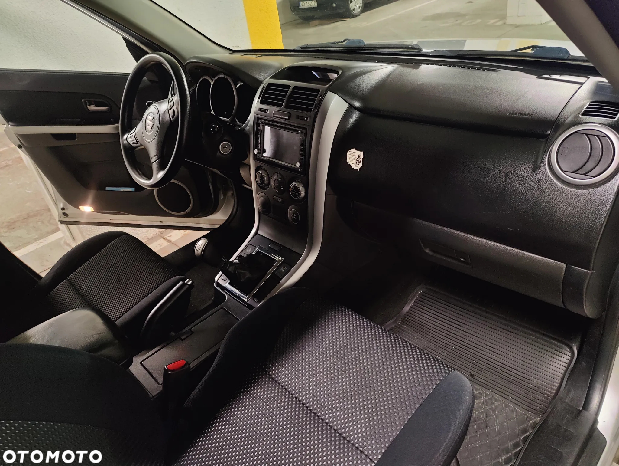 Suzuki Grand Vitara 2.7 V6 - 8