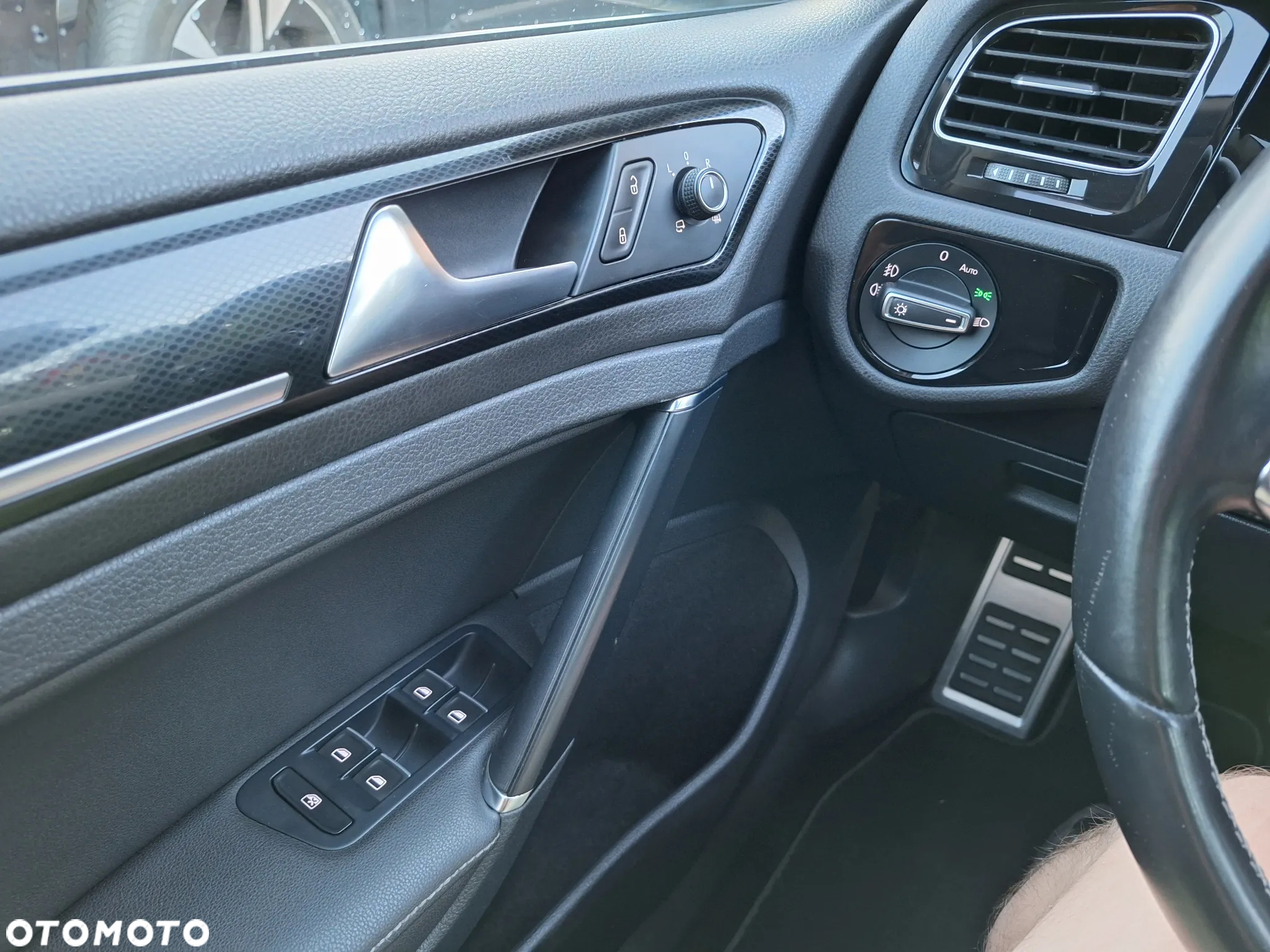 Volkswagen Golf VII 2.0 TDI BMT Highline DSG - 34