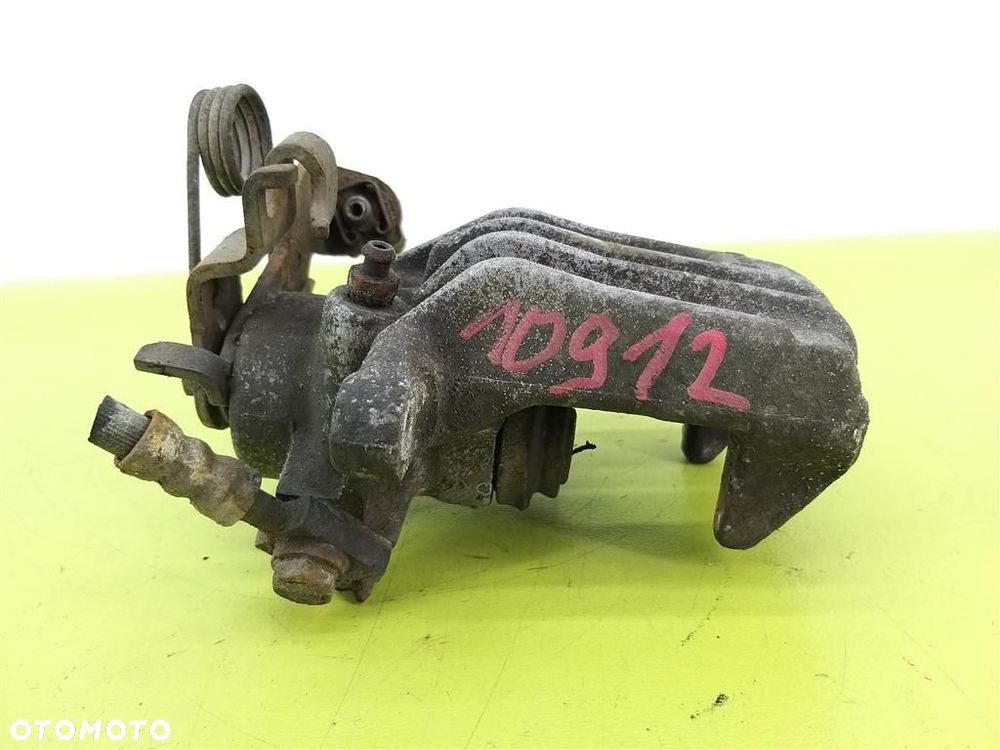 Zacisk hamulcowy tył lewy Audi A4  B6 8E 2000-2004 2,5 TDI - 6