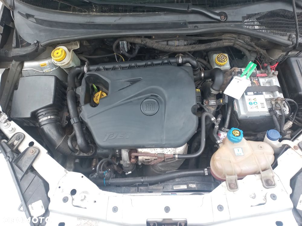 Fiat Linea 1.4 T-Jet 16V Dynamic - 3