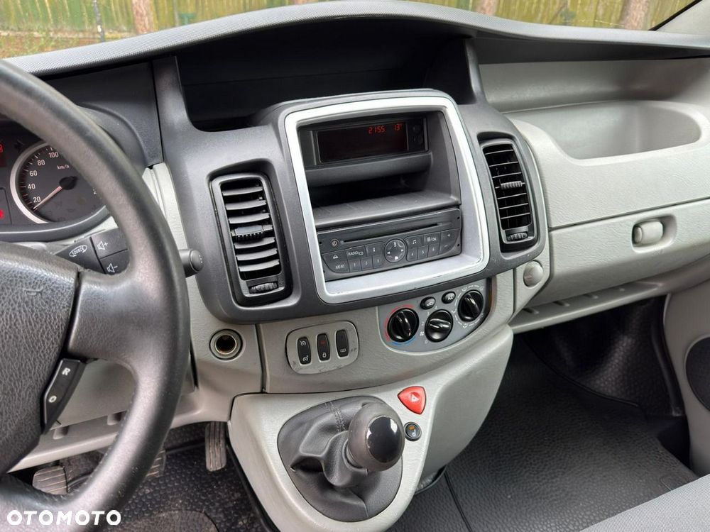 Opel Vivaro - 18