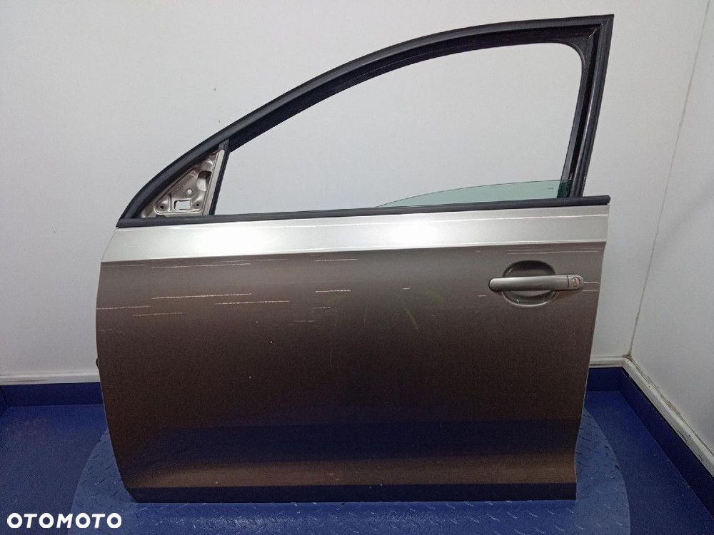 SEAT TOLEDO IV 12- DRZWI PRZÓD LEWE  LF8H - 1