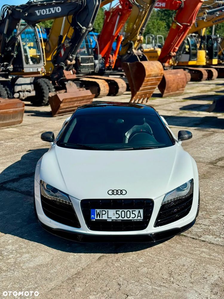 Audi R8 Coupé - 2