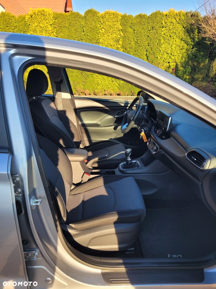 Hyundai i30 1.5 DPI Modern - 22