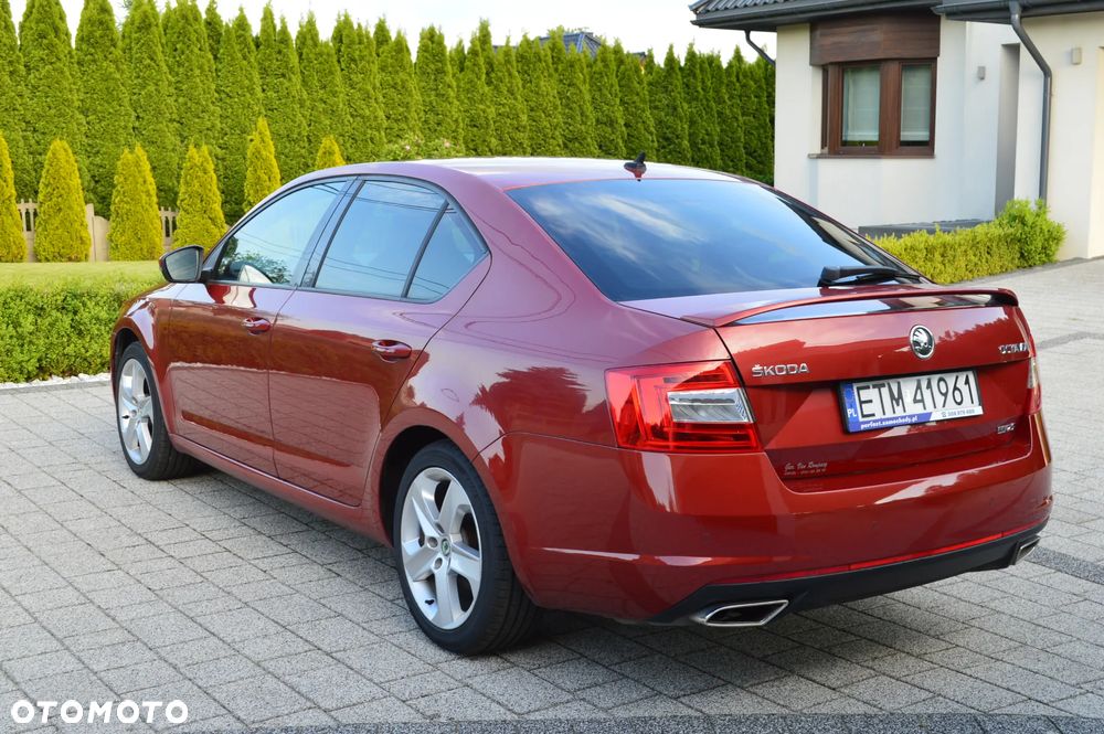 Skoda Octavia 2.0 TDI RS DSG - 5