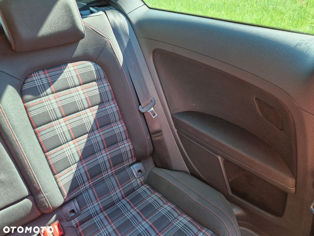 Volkswagen Golf 2.0 TSI BMT GTI - 28