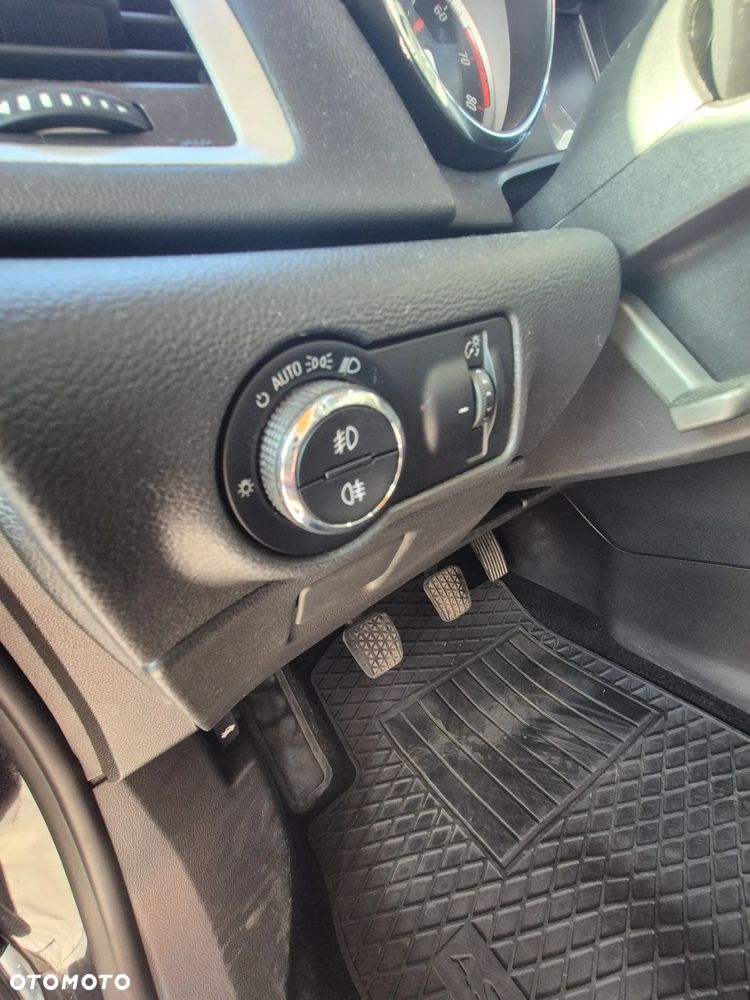 Opel Astra 1.4 Turbo Edition Sport - 16