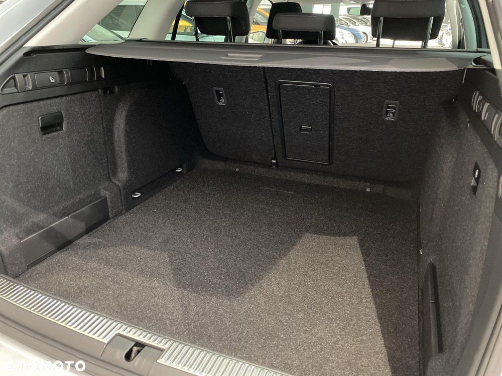 Skoda Superb 1.5 TSI Ambition DSG - 37