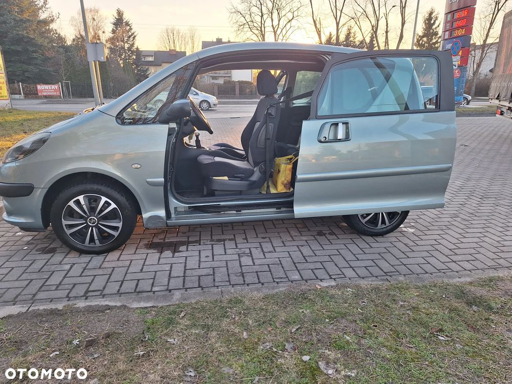 Peugeot 1007 1.4 HDI Trendy - 9