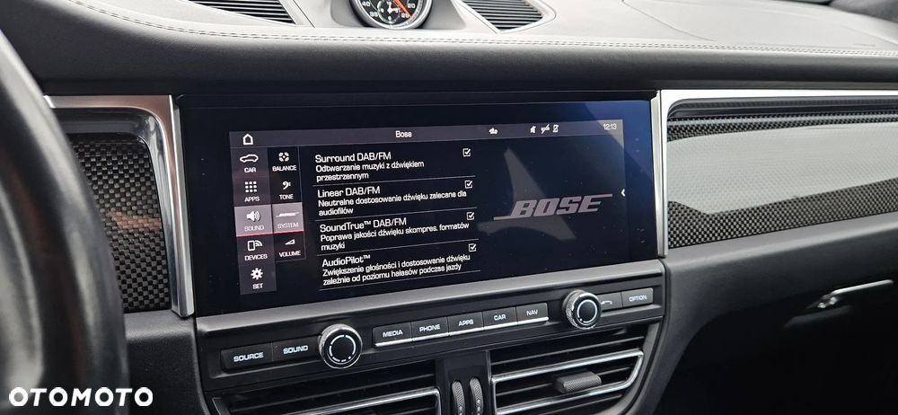 Porsche Macan Turbo - 31