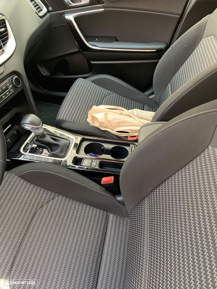 Kia XCeed 1.6 GDi PHEV Drive - 10