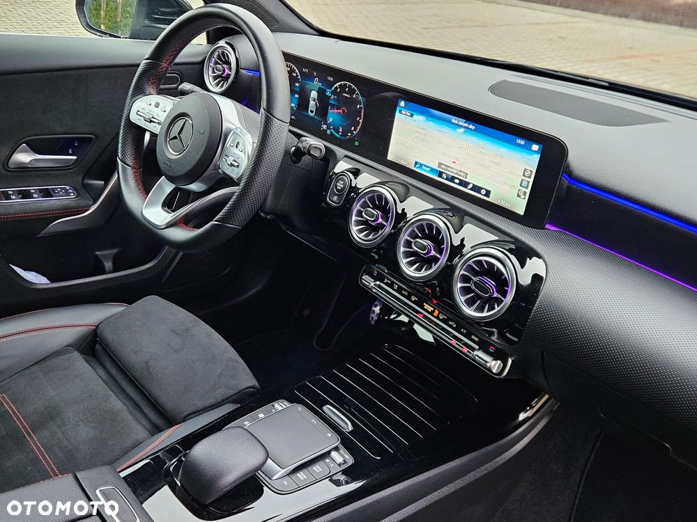 Mercedes-Benz Klasa A 200 AMG Line 7G-DCT - 16