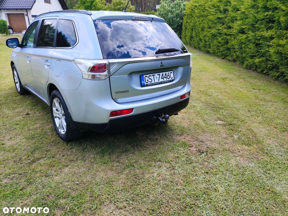 Mitsubishi Outlander - 7