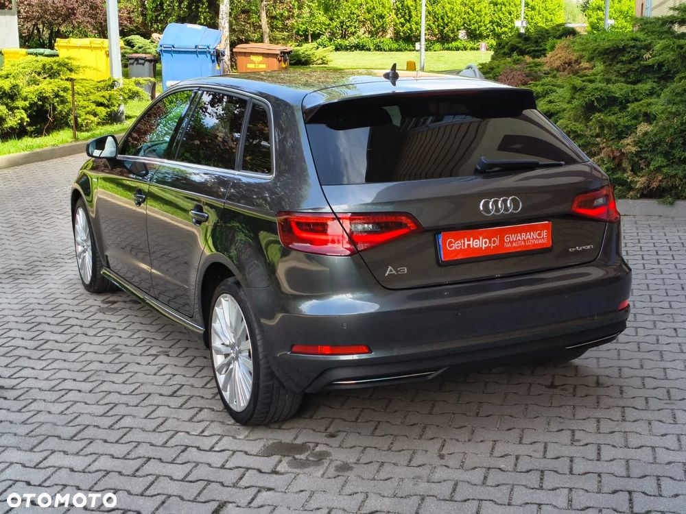 Audi A3 Sportback 1.4 TFSI e-tron S line Sportpaket - 7