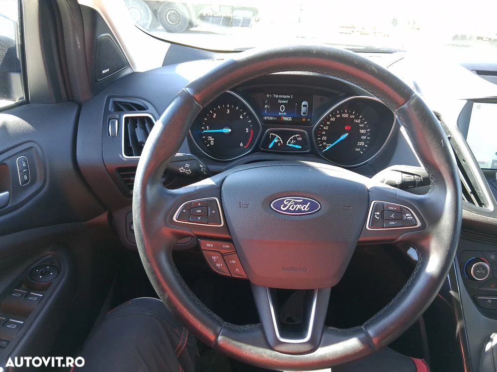Ford Kuga 2.0 TDCi 4WD Powershift Titanium - 7