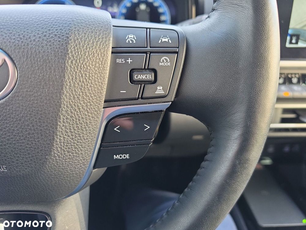 Toyota Camry - 27