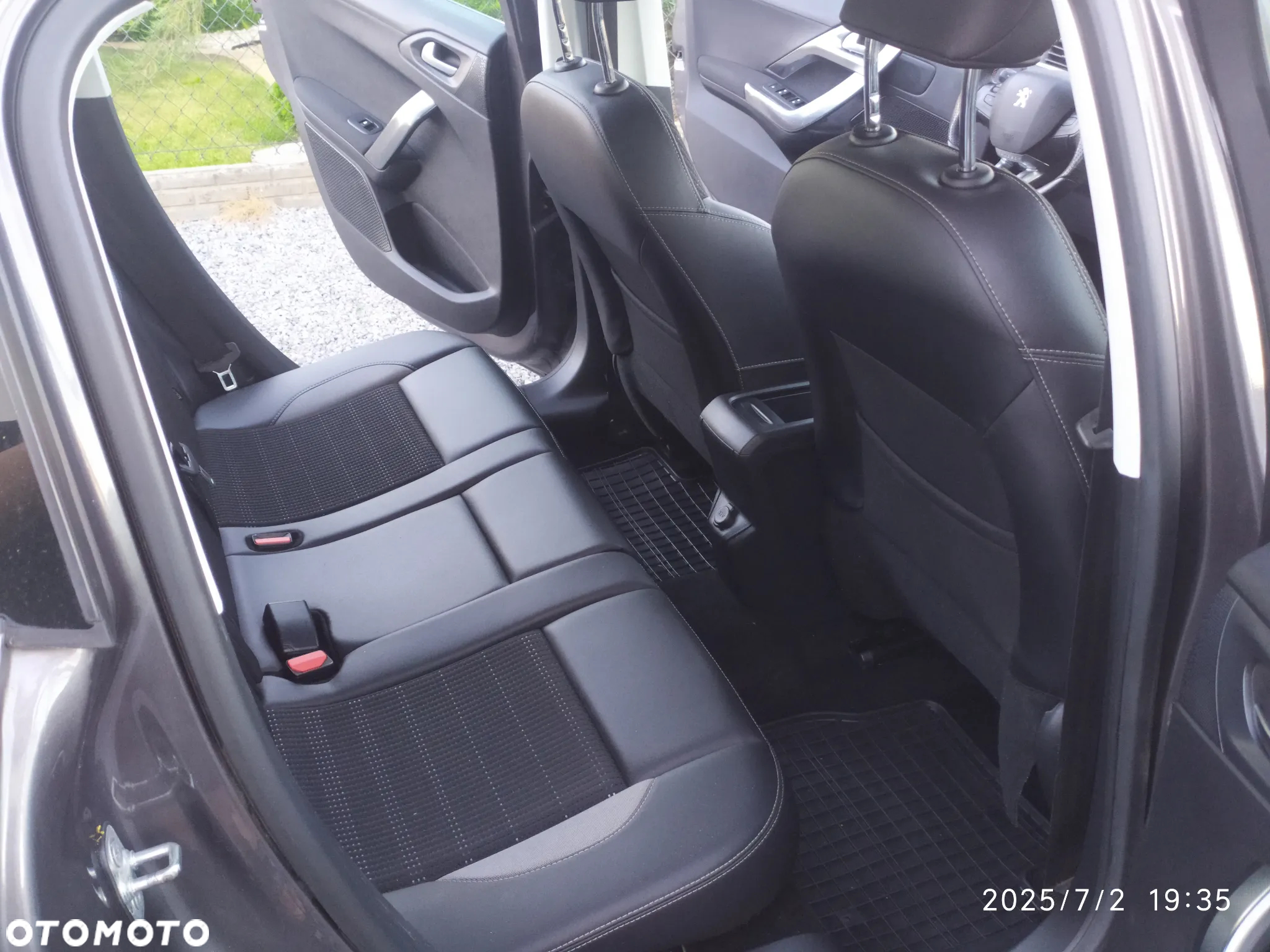Peugeot 2008 1.6 BlueHDi Allure - 12