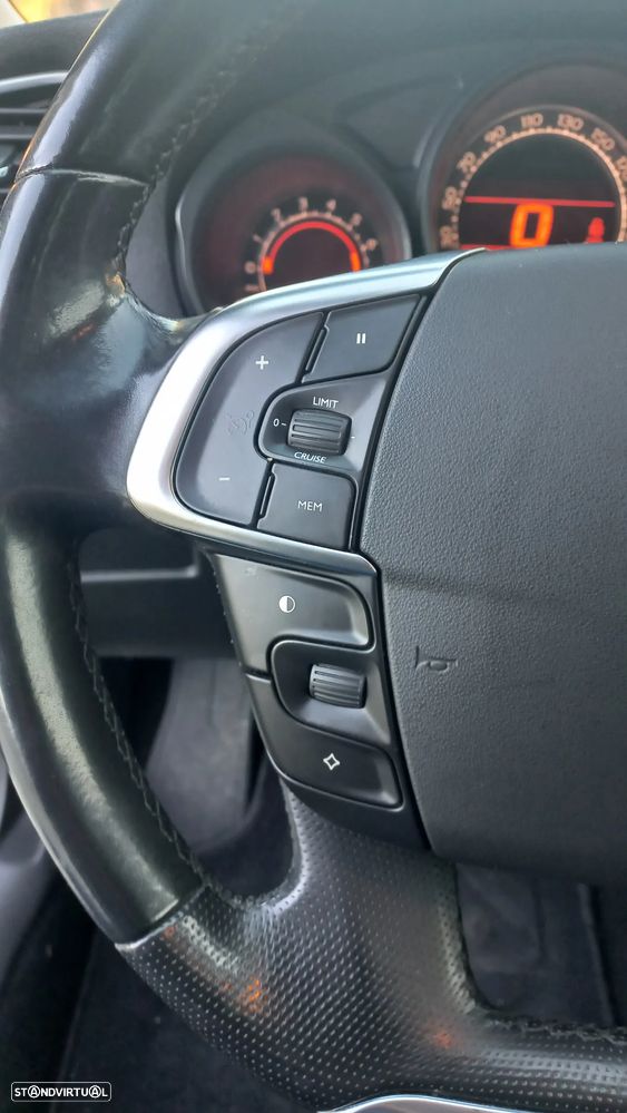 Citroën C4 1.4 VTi Seduction - 10