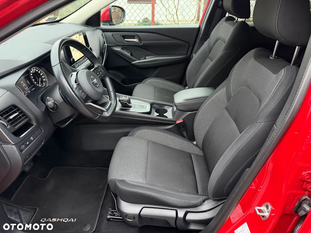 Nissan Qashqai 1.3 DIG-T N-Connecta DCT - 10