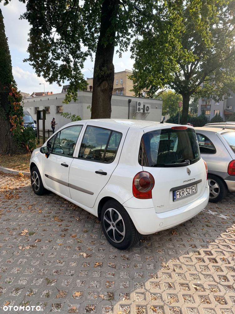 Renault Modus - 12