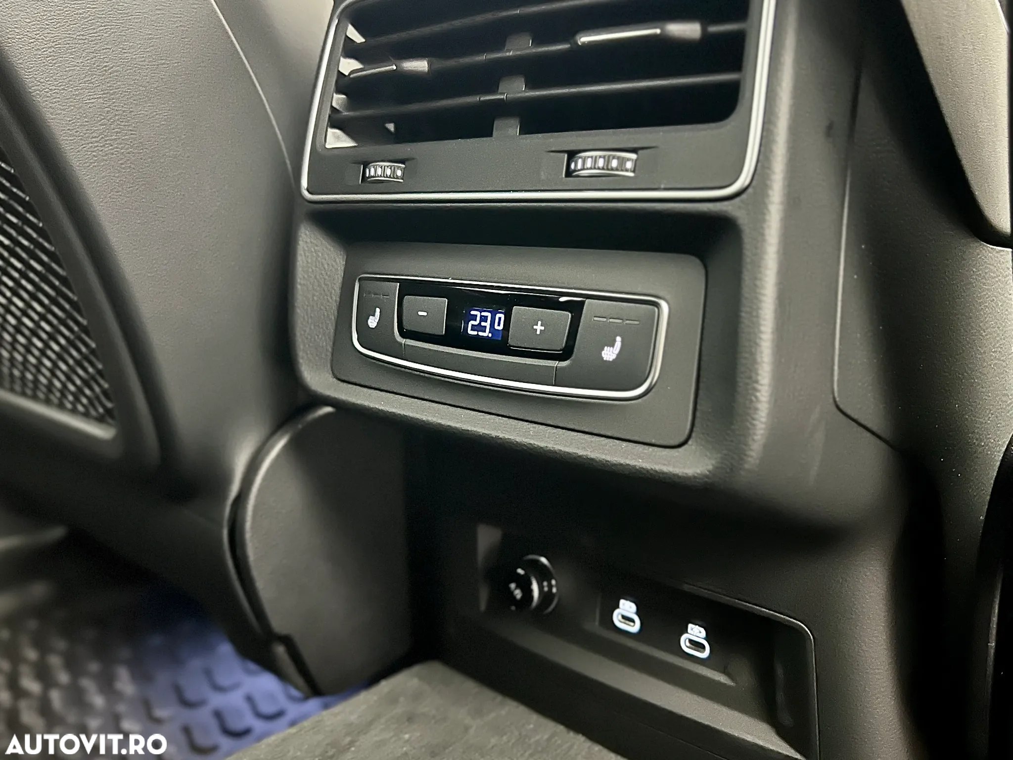 Audi Q7 55 TFSI e quattro Tiptronic PHEV Basic - 38