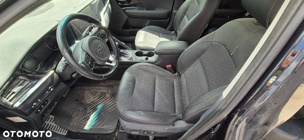 Kia Niro 1.6 GDI Plug-in Hybrid L - 18