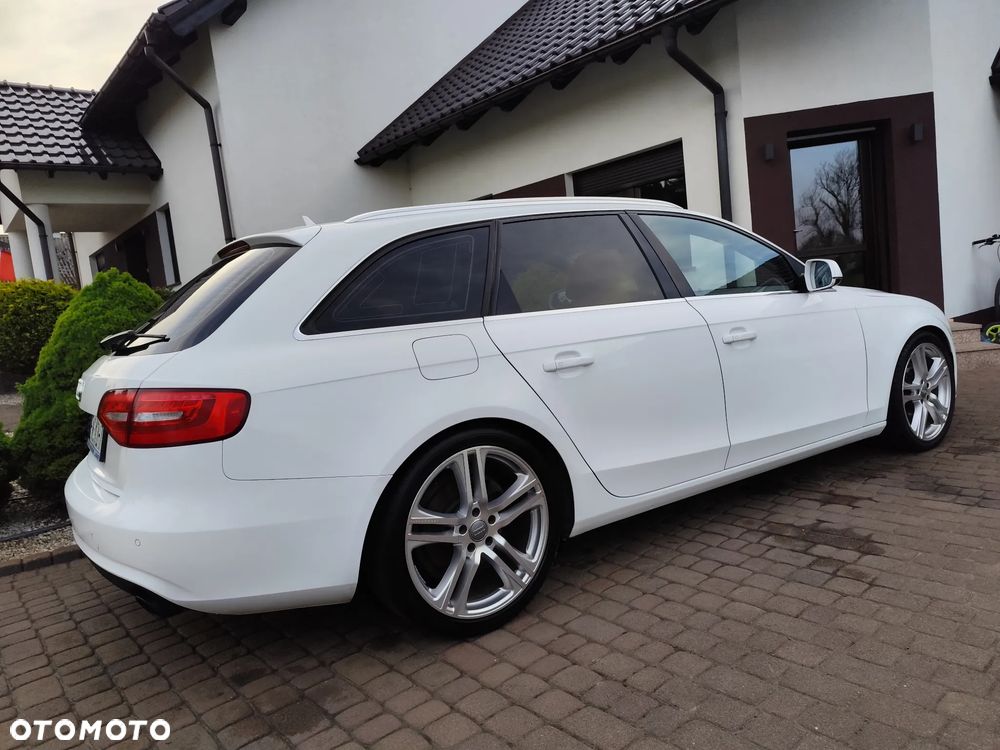 Audi A4 Avant - 4