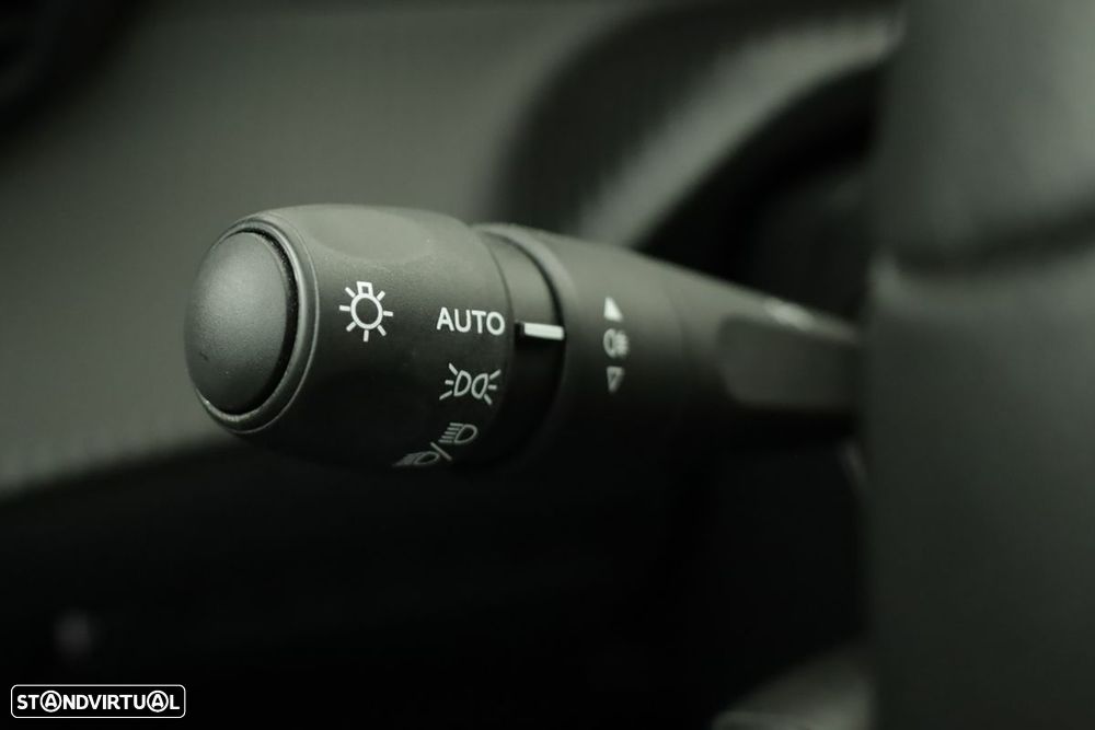 Peugeot 2008 1.2 Allure - 17