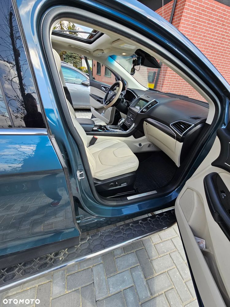 Ford Edge - 10