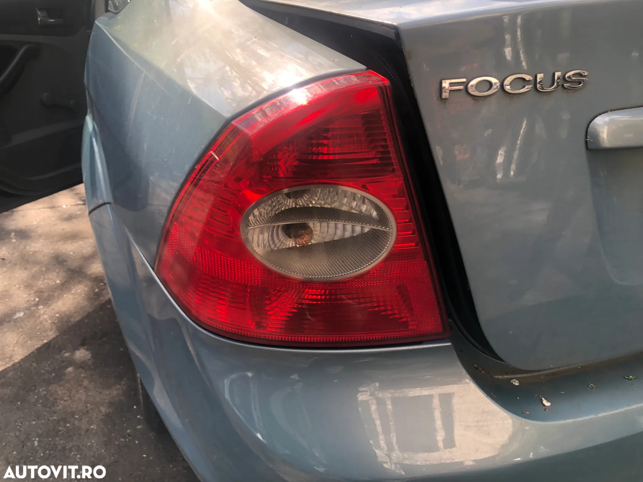 Stop stanga/Stop dreapta spate Ford Focus sedan limuzina 2008 - 3
