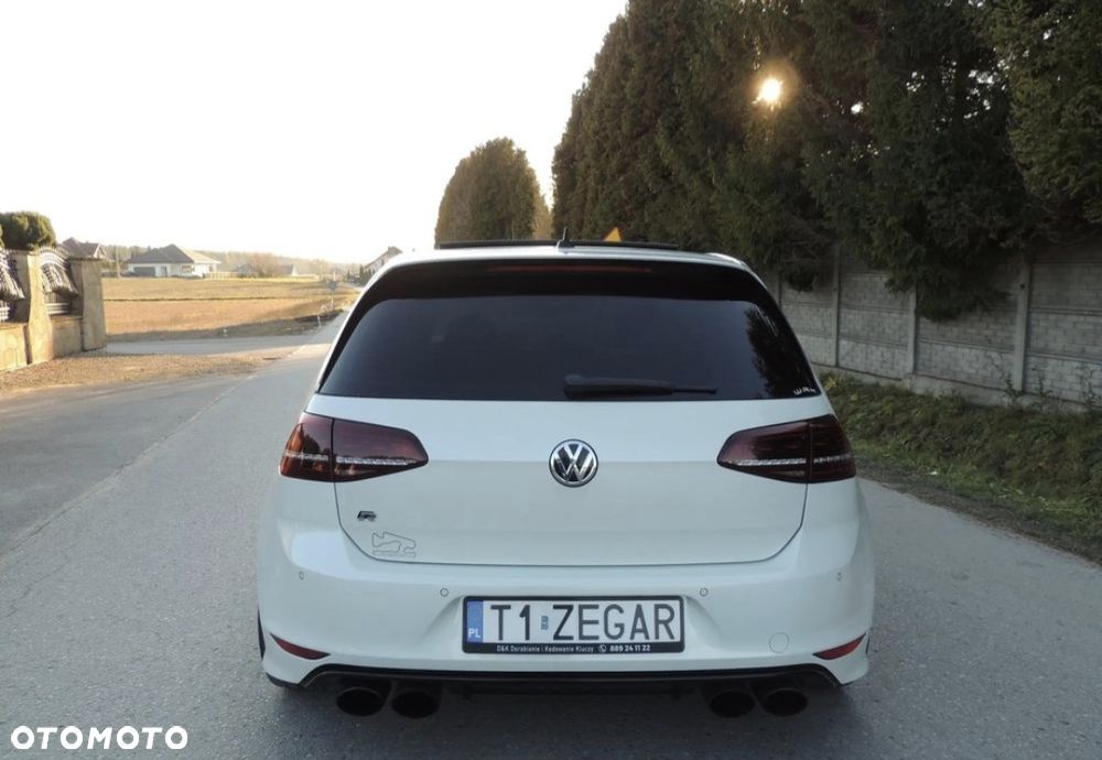 Volkswagen Golf - 6