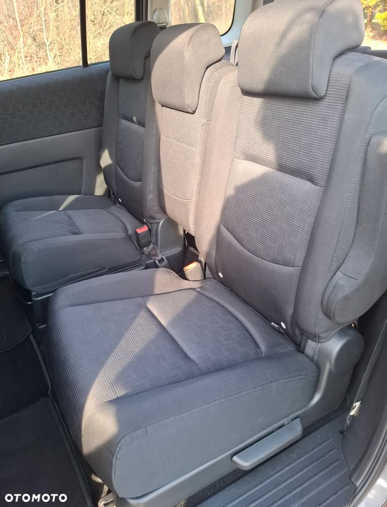 Mazda 5 2.0 CD Exclusive + - 6