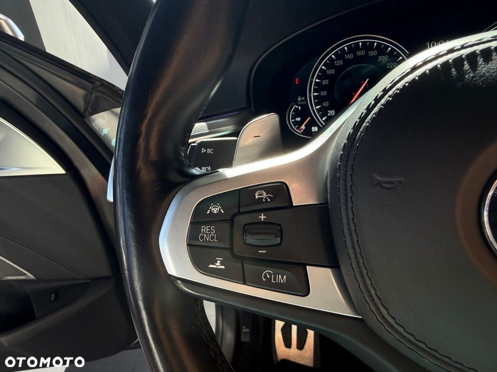 BMW Seria 5 - 30