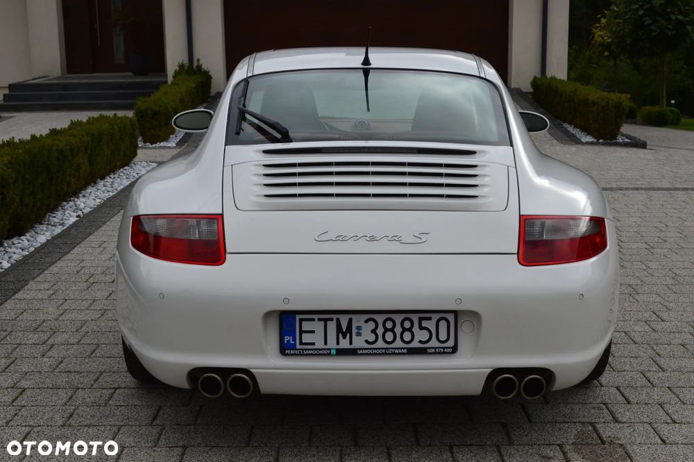 Porsche 911 Carrera S Tiptronic - 16
