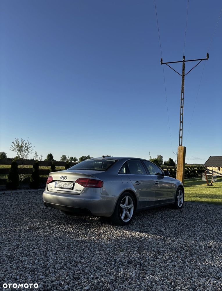 Audi A4 Limousine 2.0 TDI - 5