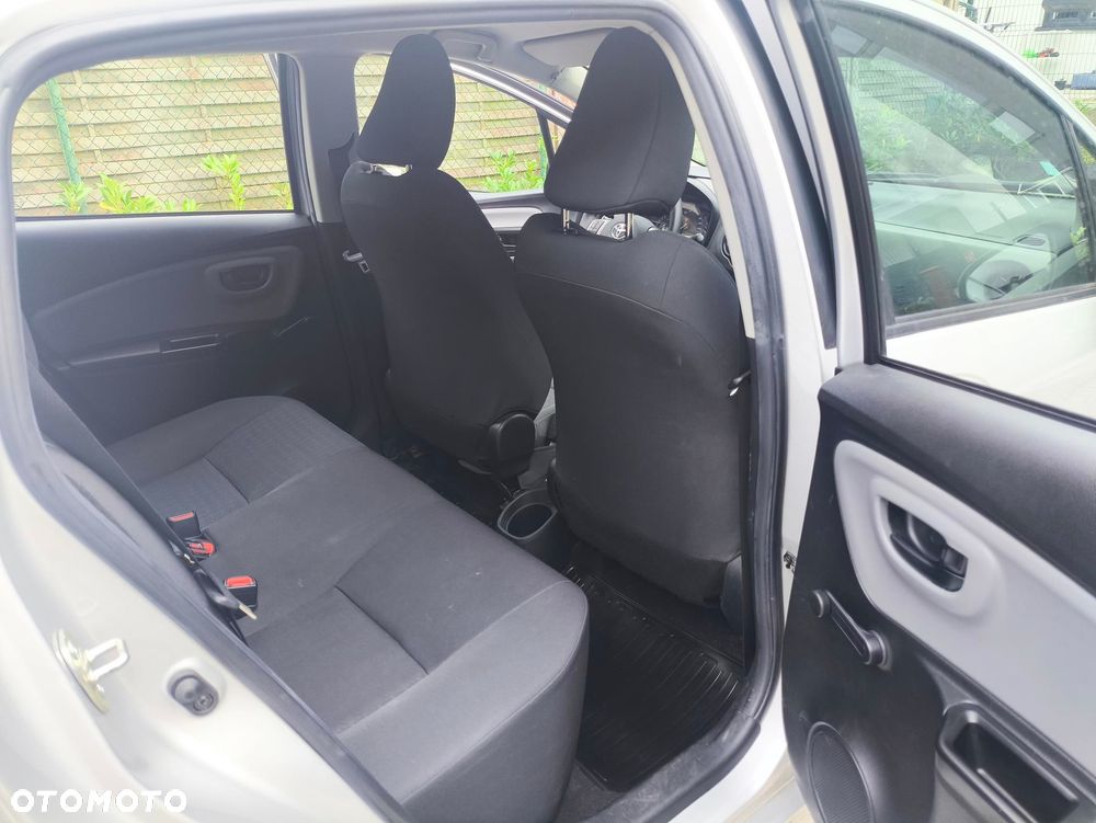 Toyota Yaris 1.5 Active - 12